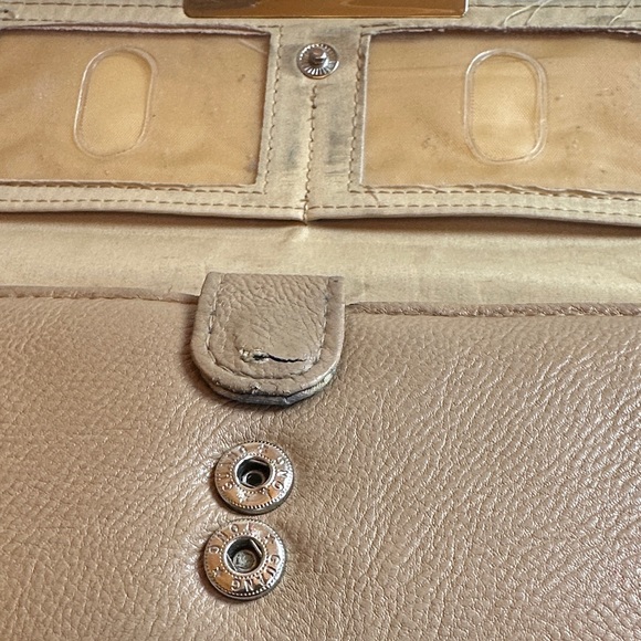 Light Brown Wallet - Picture 6 of 7